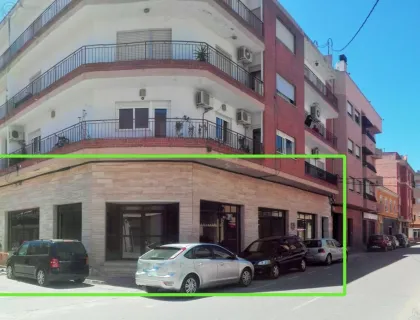 Comprar instalaciones, naves industriales... de 617m² en Murcia
