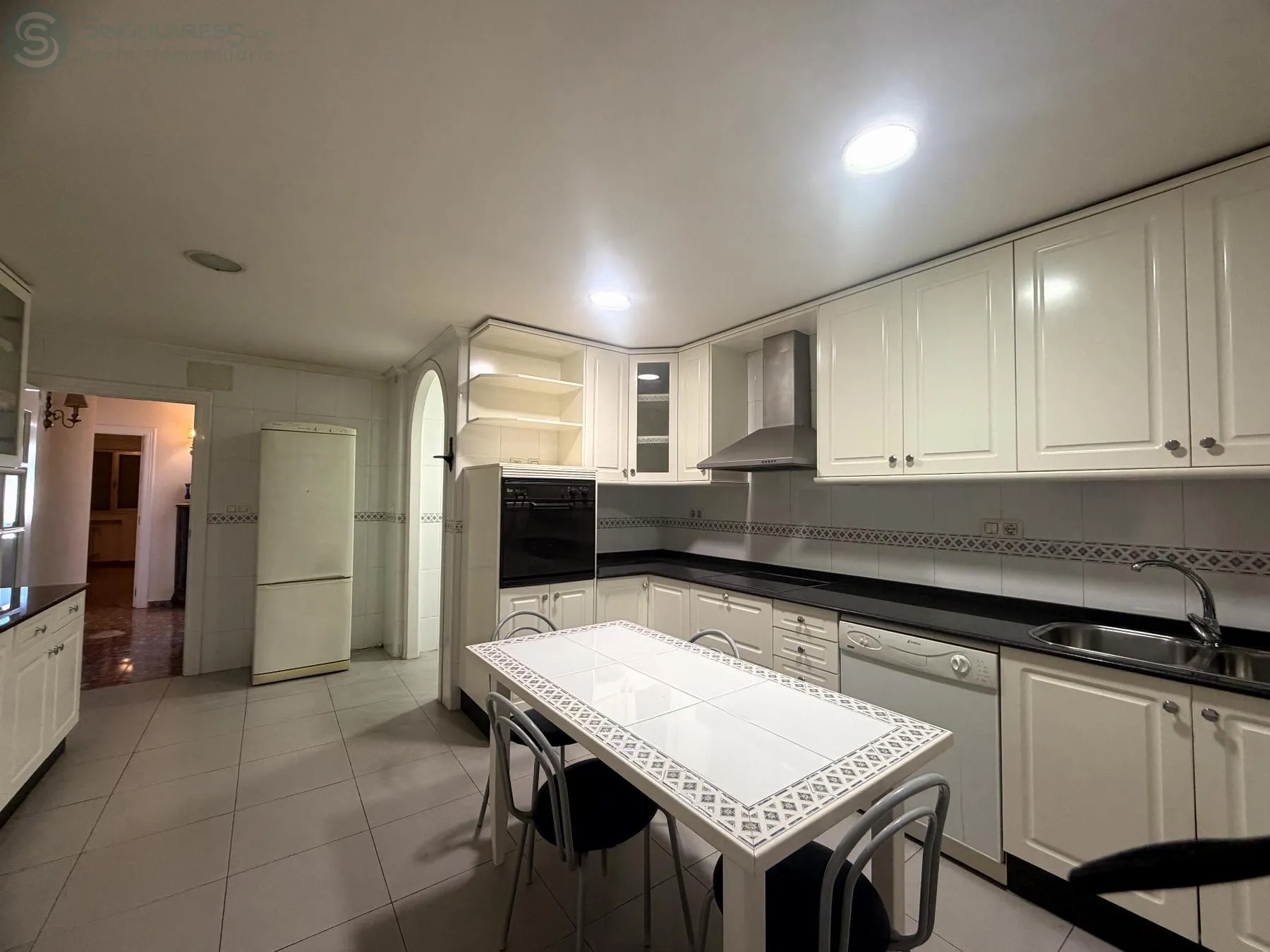 Comprar piso de 187m² en Cartagena - Cocina