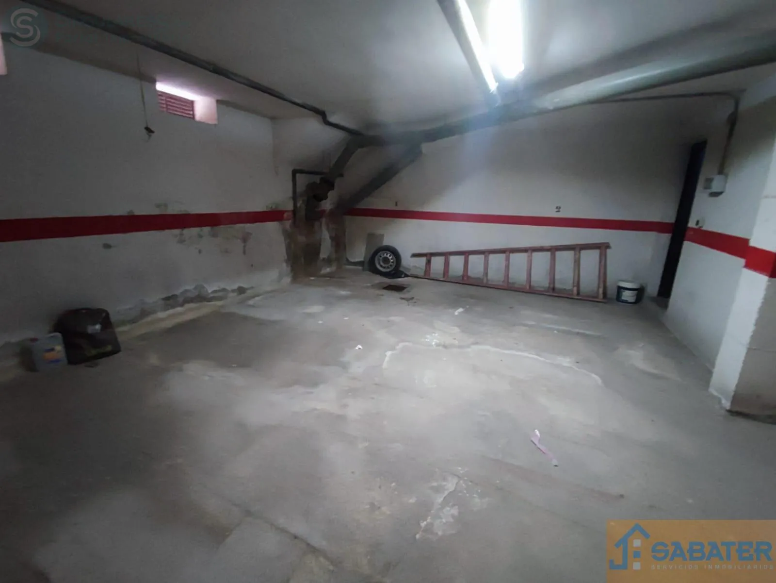 Comprar garaje de 30m² en Murcia