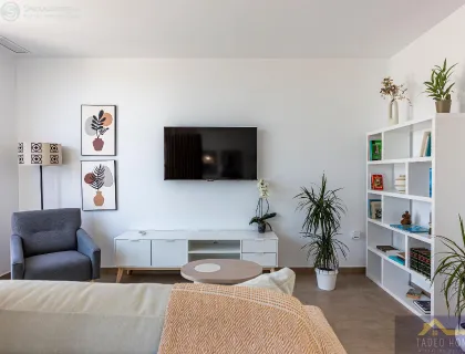 UNKNOWN