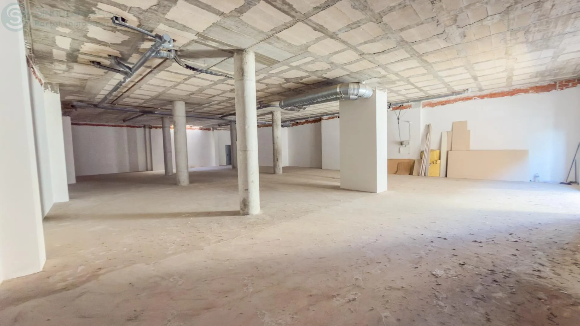 Alquilar instalaciones, naves industriales... de 287m² en Cieza