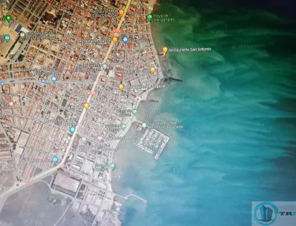 Comprar terreno de 235m² en Los Alcázares