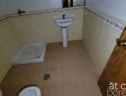 UNKNOWN