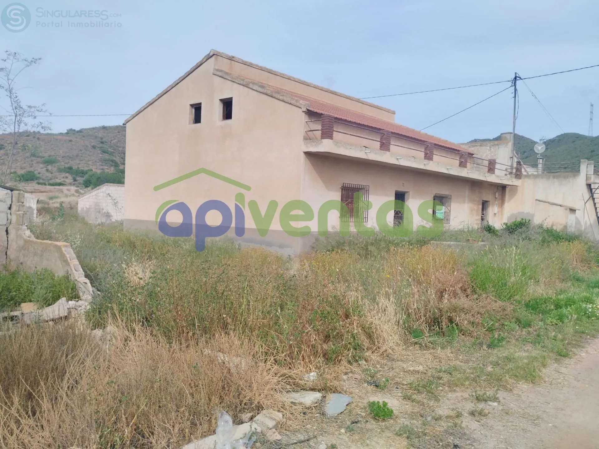 Comprar casa de 56400m² en Lorca