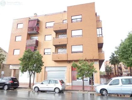 Comprar instalaciones, naves industriales... de 769m² en Murcia
