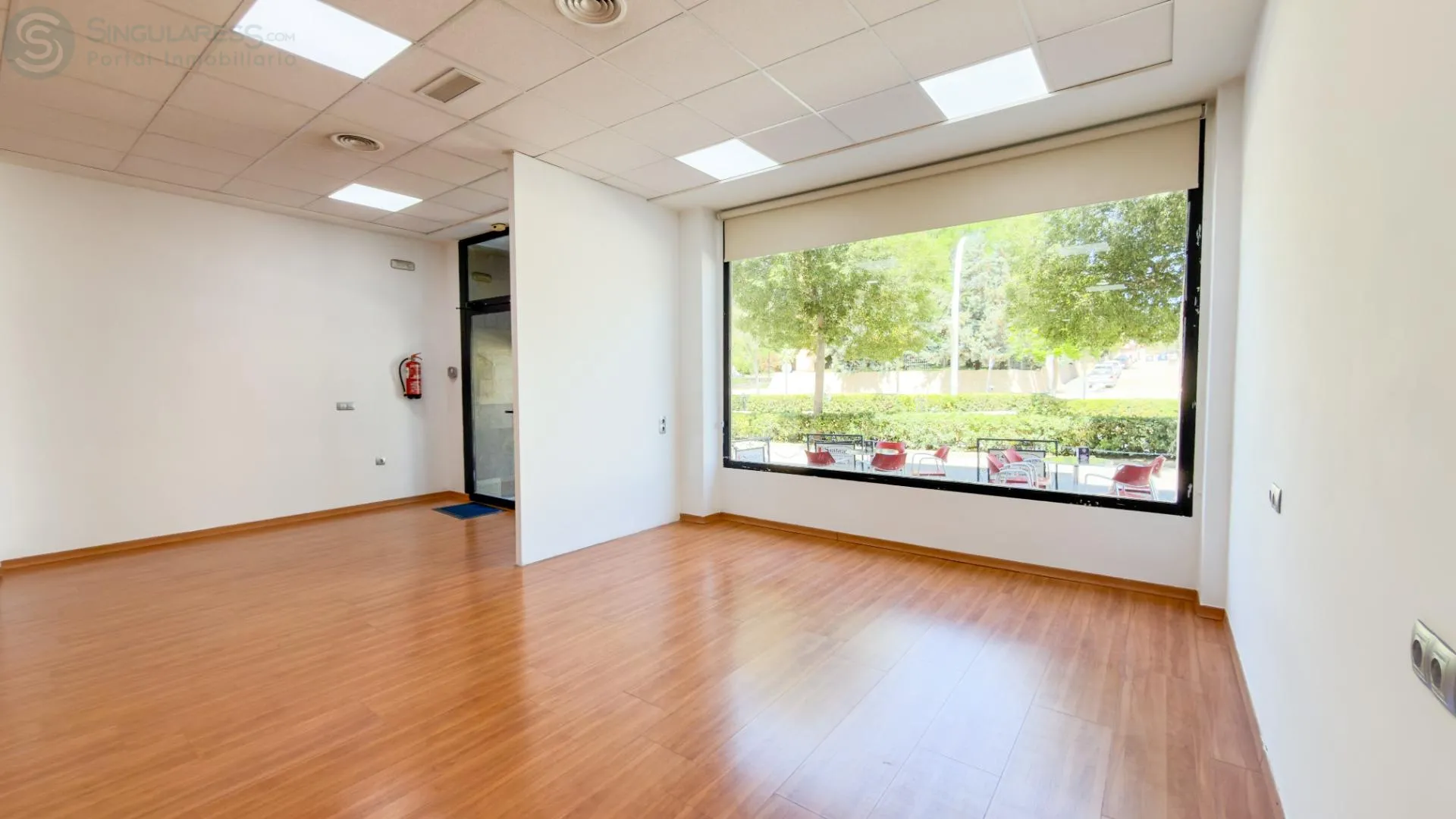 Alquilar instalaciones, naves industriales... de 112m² en Cieza