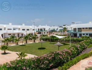 Apartamento en URBANIZACION, con 197 m² construidos.