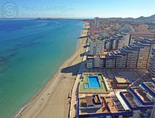 Se vende piso en la urbanización las Sirenas en La Manga del Mar Menor con impresionantes vistas al Mar Mediterráneo
