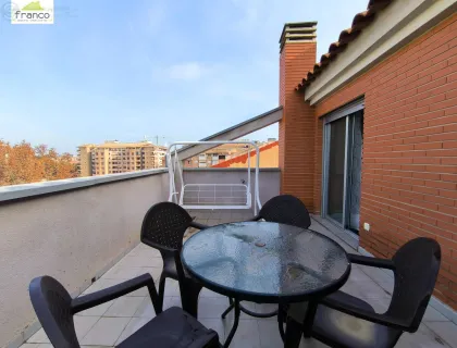 Alquilar ático de 70m² en Murcia