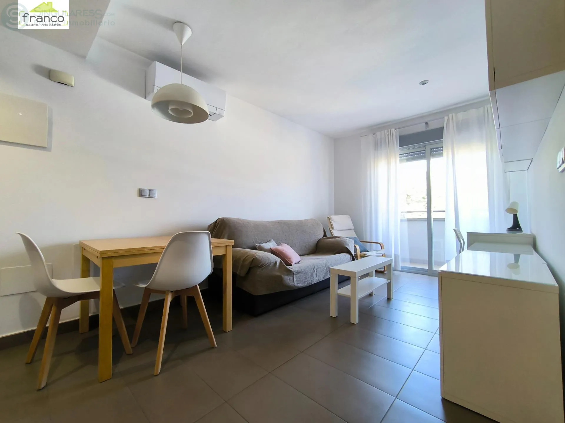 Alquilar ático de 70m² en Murcia