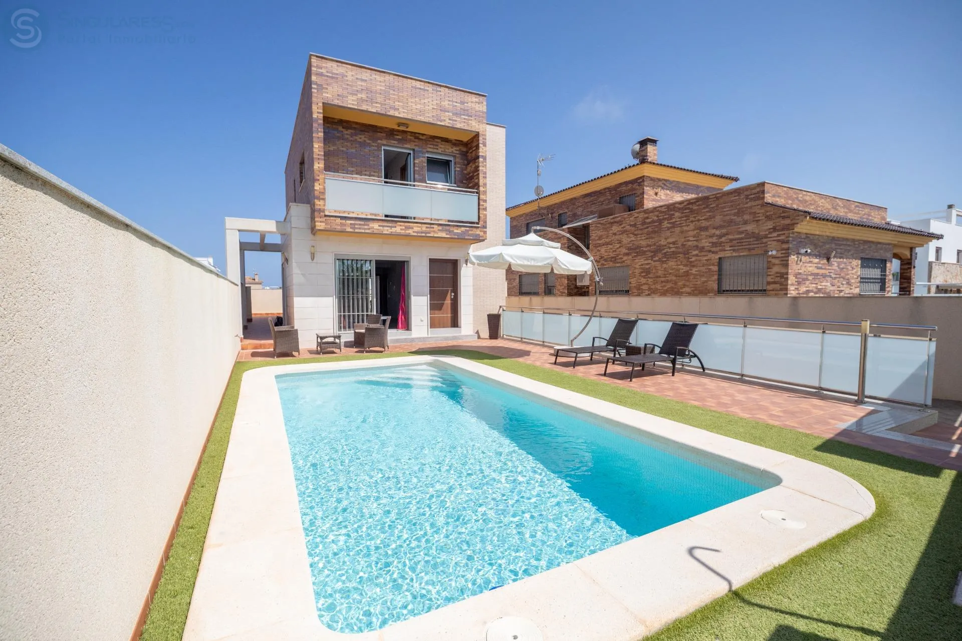 Comprar casa de 314m² en Pilar de la Horadada