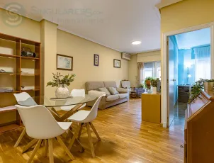 Magnifica vivienda en zona centro con plaza de garaje!!!!