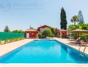 Casa Totalmente Reformada con Terreno y piscina propia en Beniaján