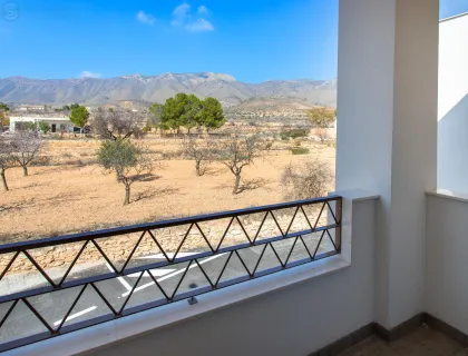 UNKNOWN