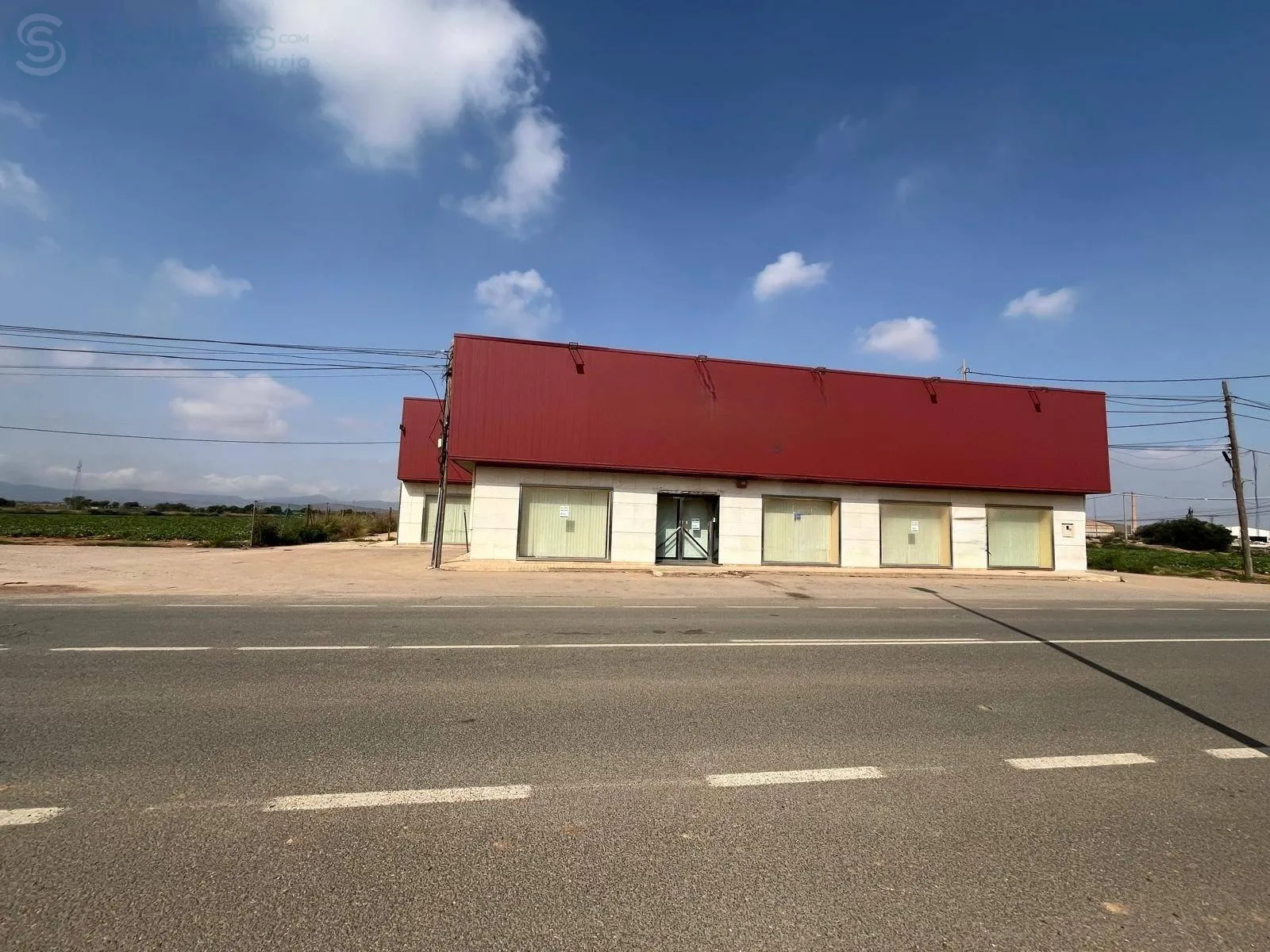 Comprar instalaciones, naves industriales... de 7900m² en Cartagena