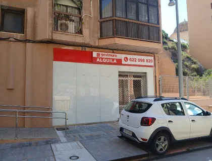 Alquilar instalaciones, naves industriales... de 120m² en Cartagena