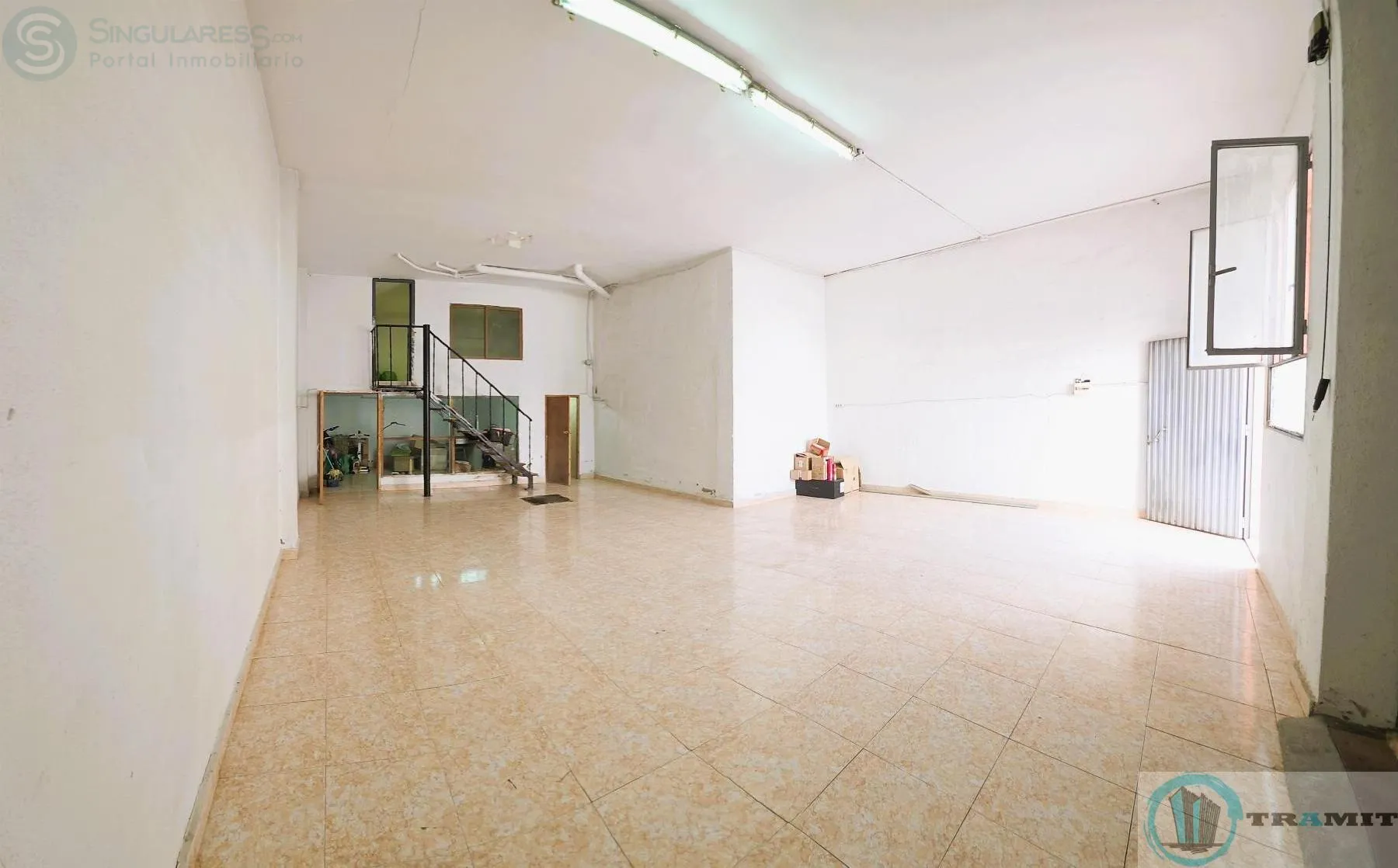 Comprar local de 78m² en Murcia