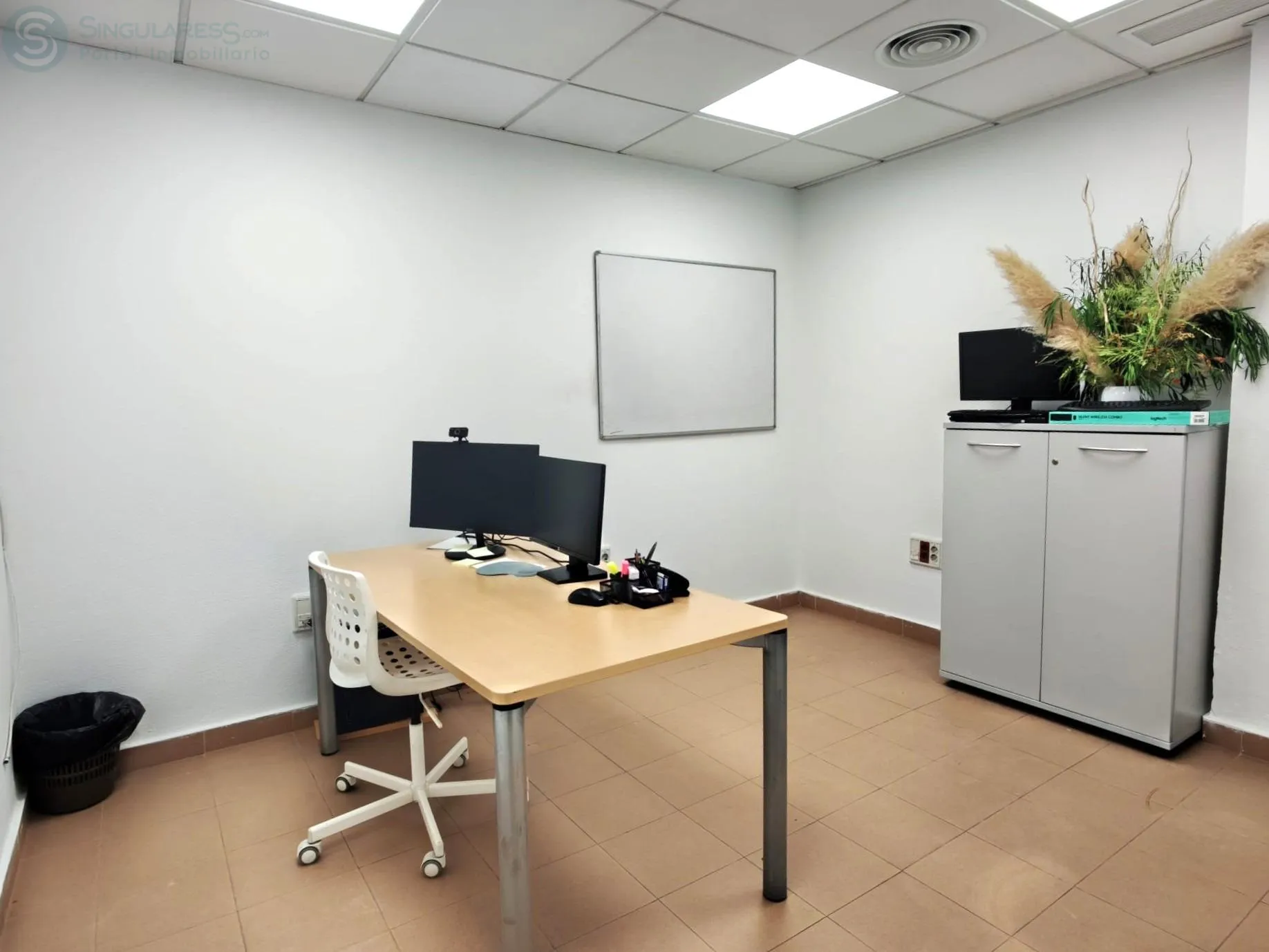 Comprar instalaciones, naves industriales... en Calle Pantano de Camarillas nº 16 en Murcia