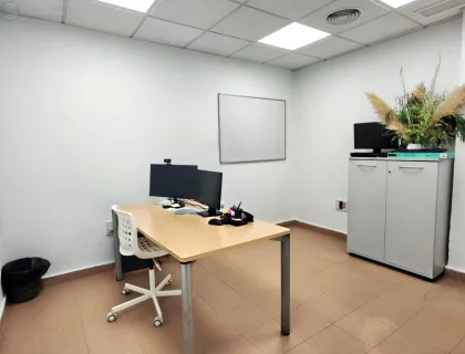 Comprar instalaciones, naves industriales... de 88m² en Murcia