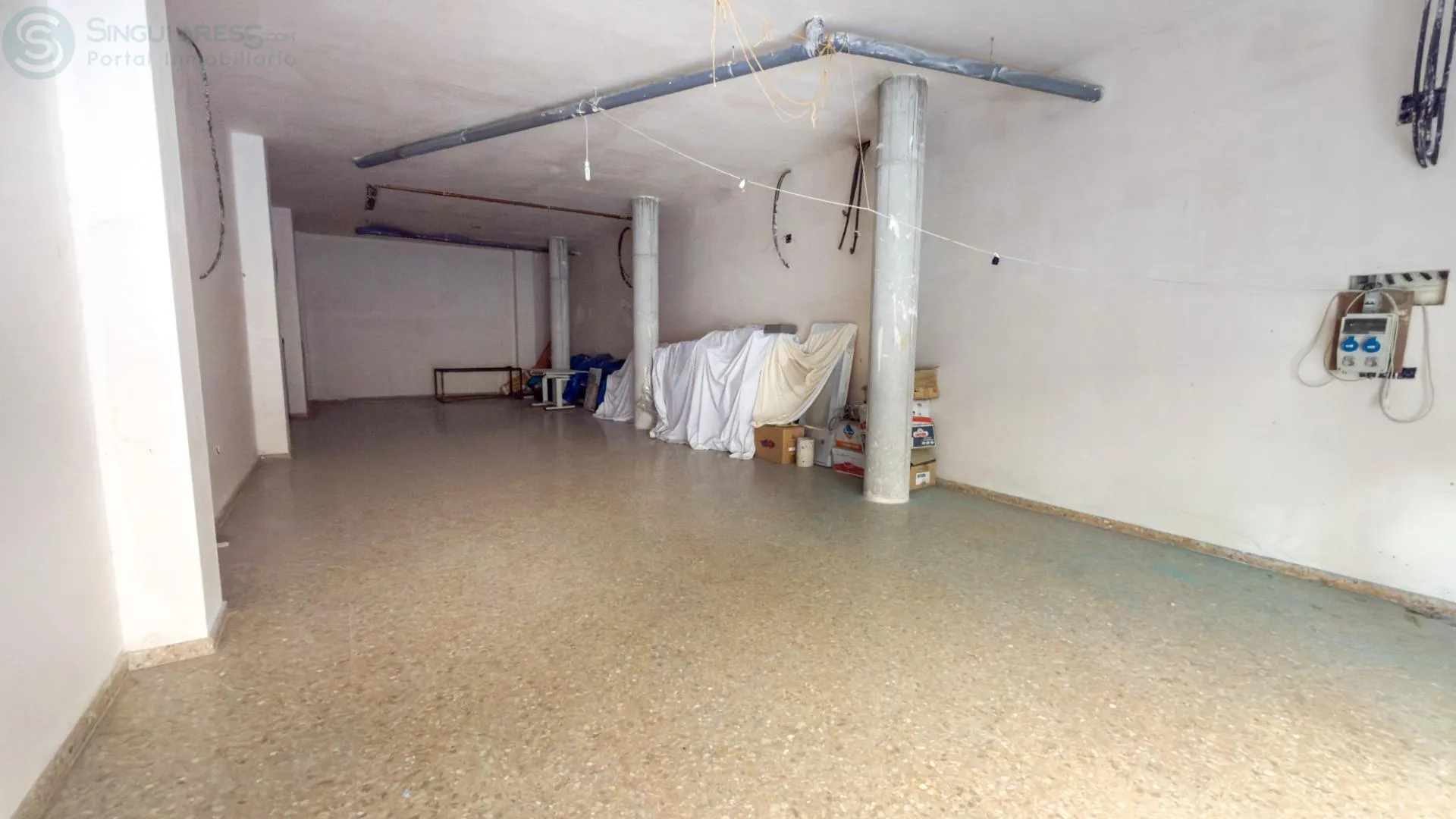 Comprar instalaciones, naves industriales... de 95m² en Cieza