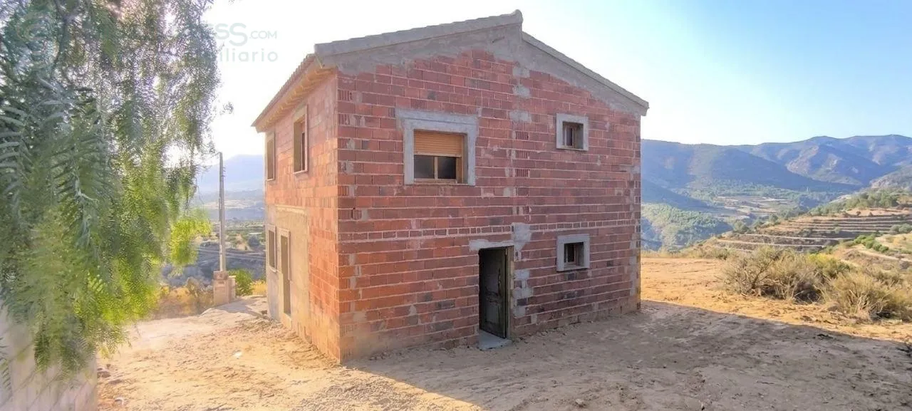 Comprar casa de 7000m² en Ricote