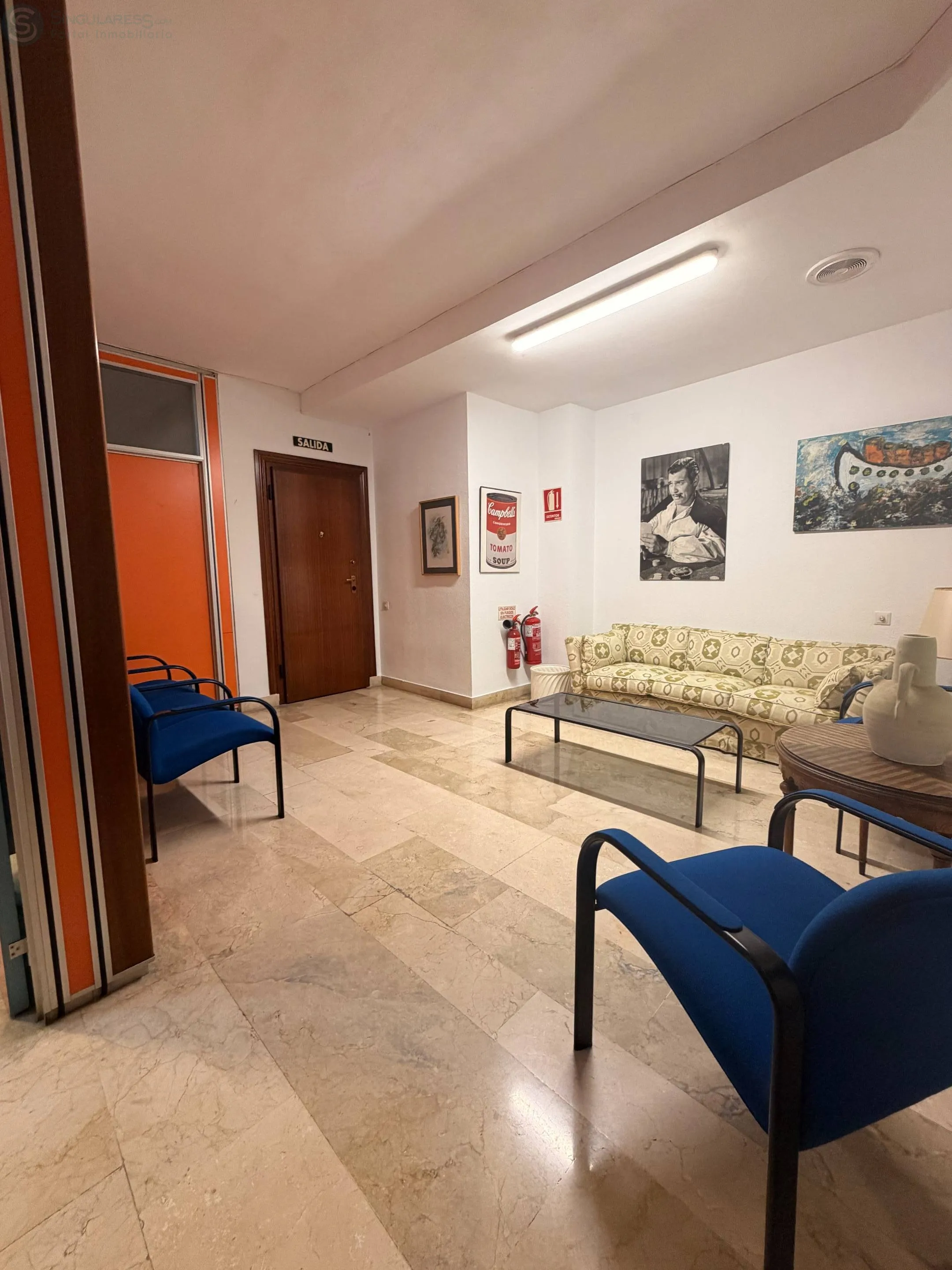 Alquilar oficina de 149m² en Murcia