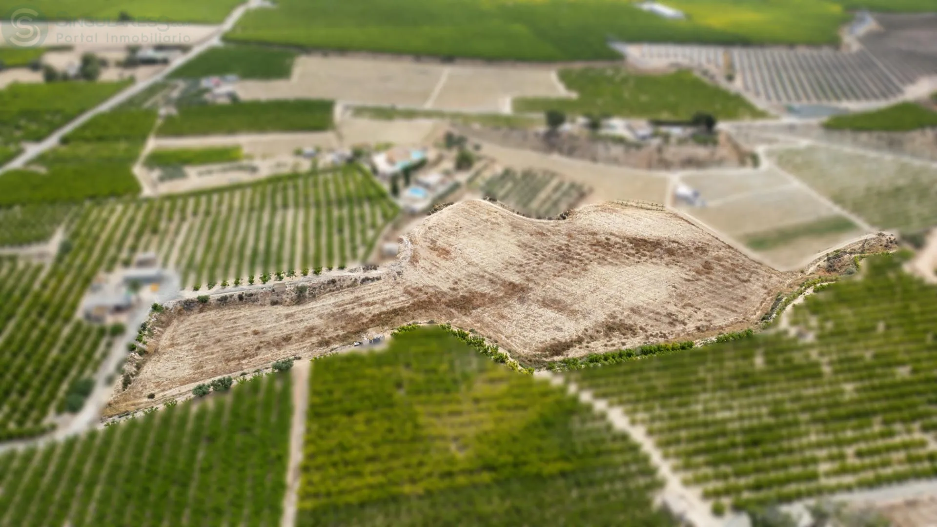 Comprar terreno de 18774m² en Cieza