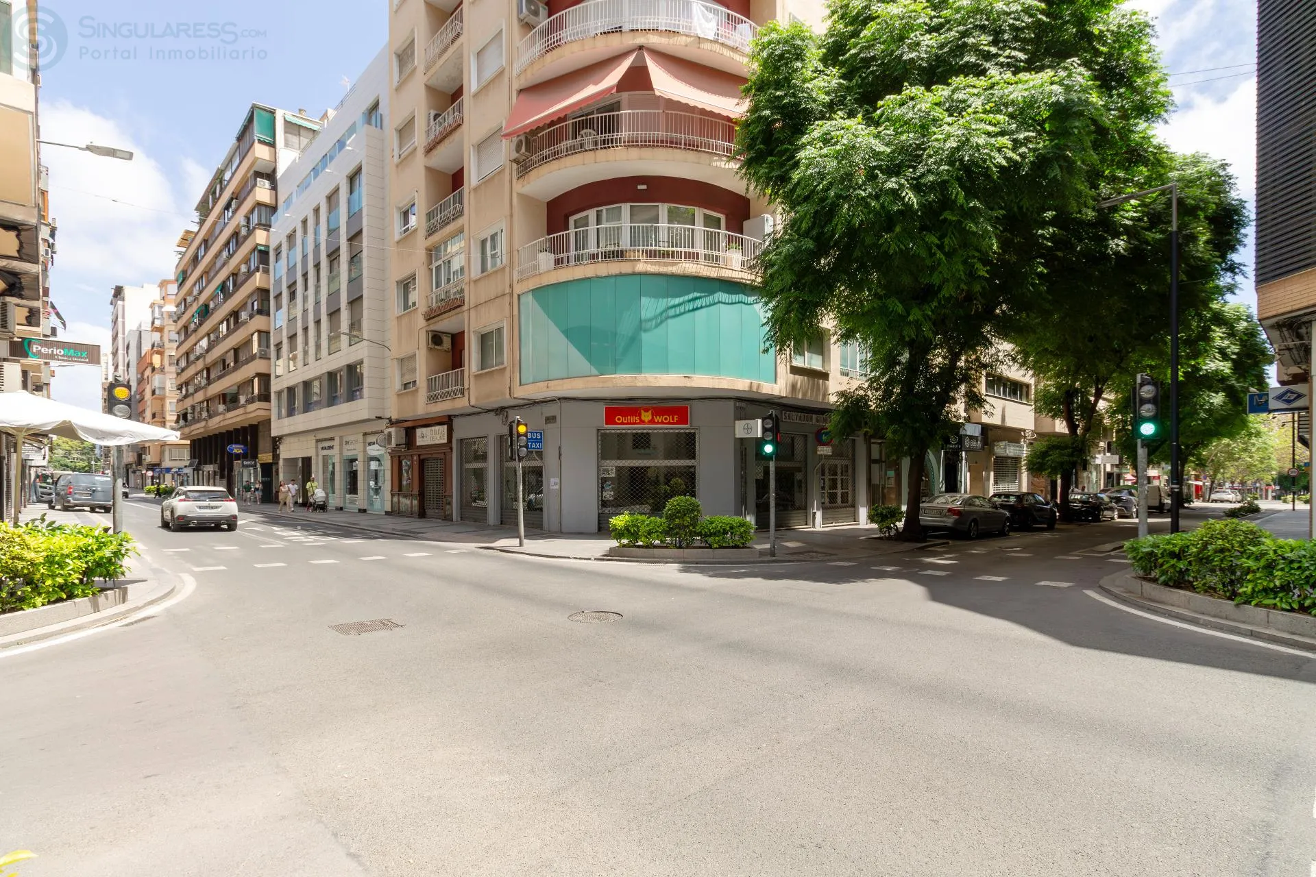 Comprar instalaciones, naves industriales... en Calle PORTUGAL nº 36 en Alicante
