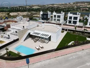 Villa en Mutxamel, con 124 m² construidos.