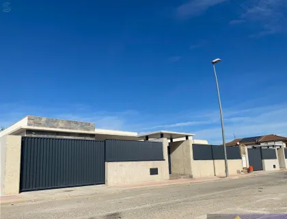 UNKNOWN