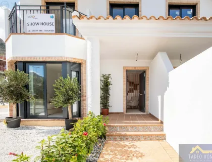 UNKNOWN