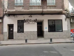 LOCAL COMERCIAL TOTALMENTE REFORMADO CON SALIDA DE HUMOS