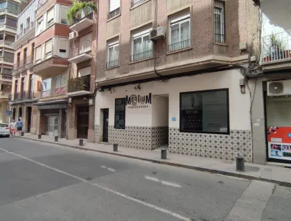 Comprar instalaciones, naves industriales... de 146m² en Murcia