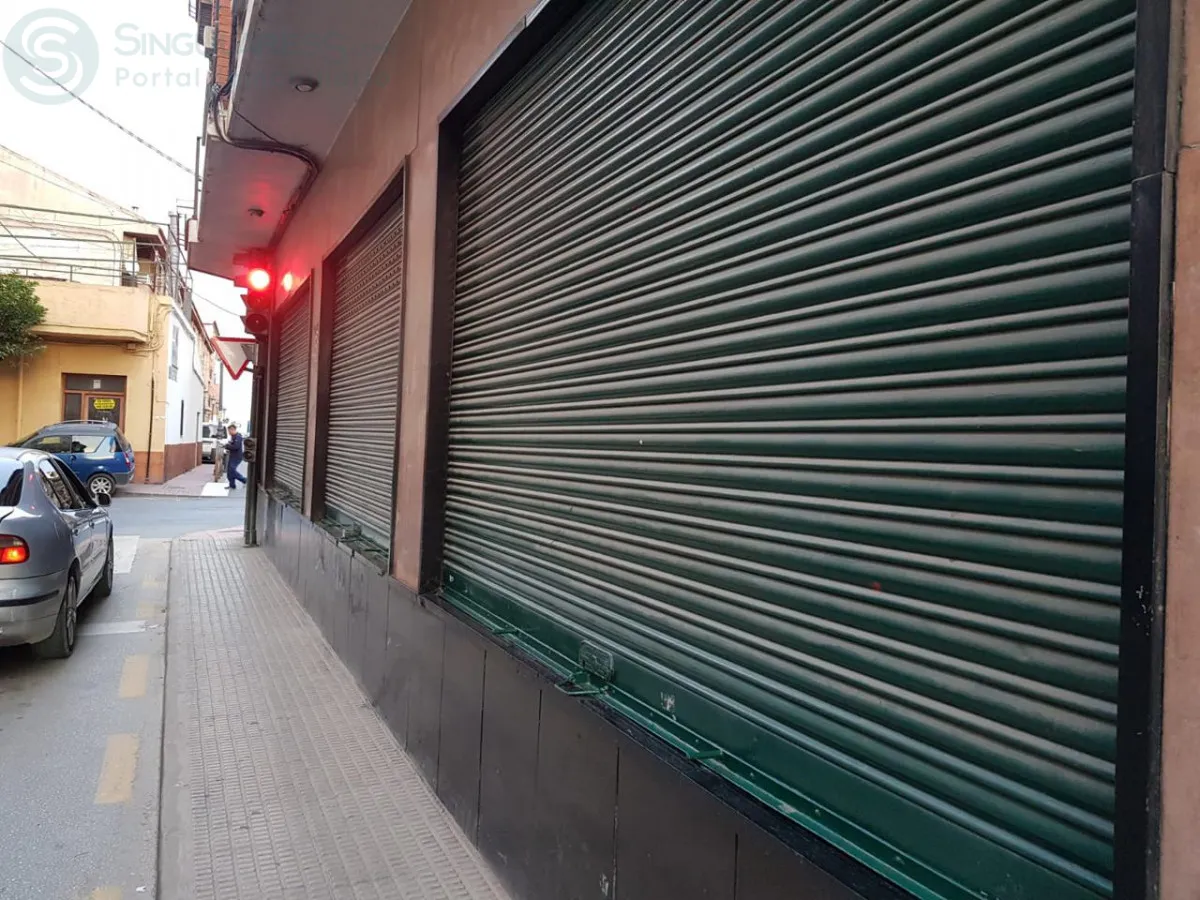 Alquilar instalaciones, naves industriales... de 85m² en Murcia