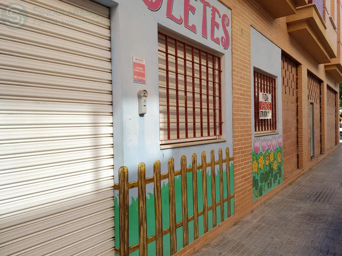 Comprar instalaciones, naves industriales... de 242m² en Murcia