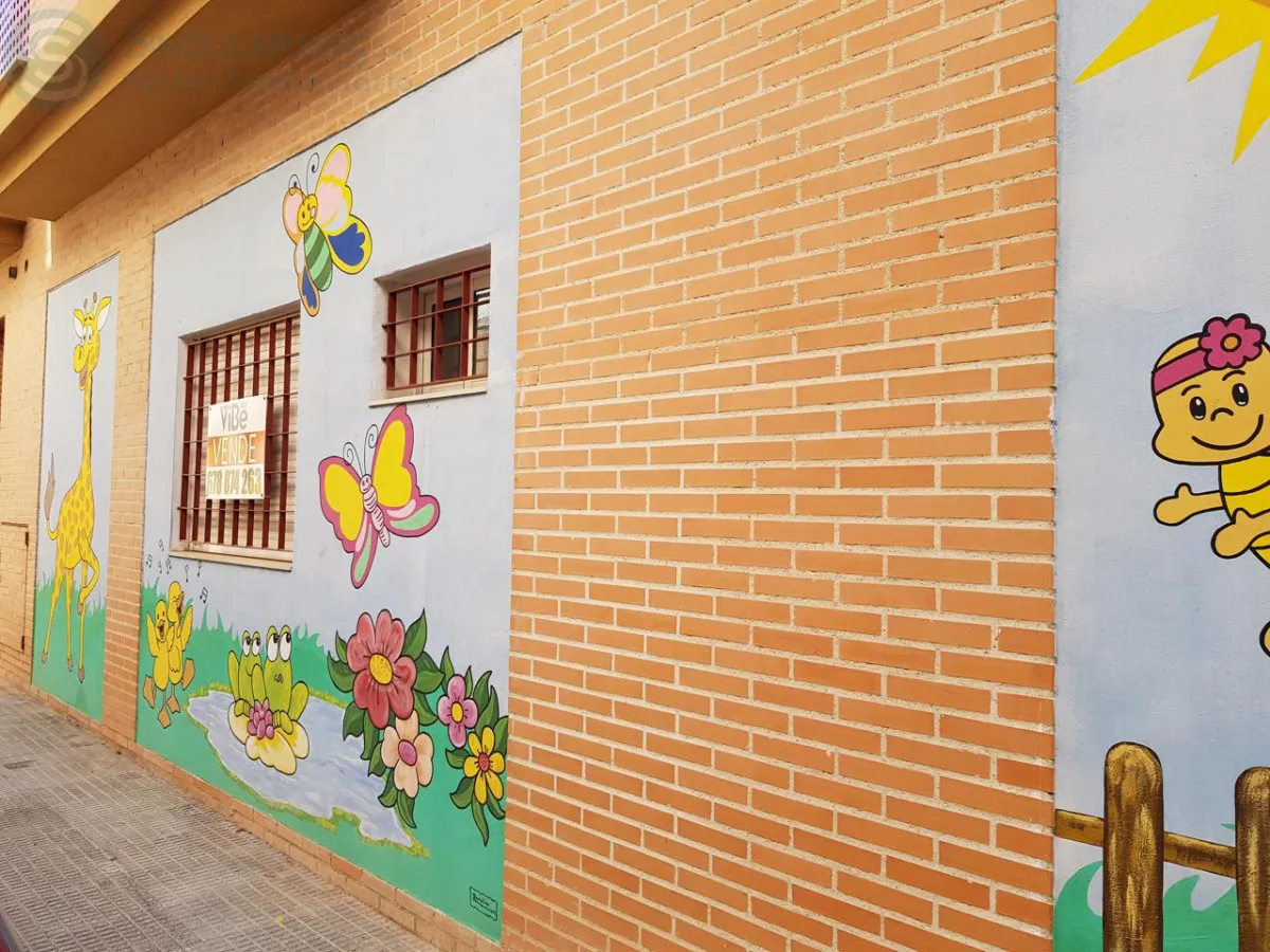 Comprar instalaciones, naves industriales... de 242m² en Murcia