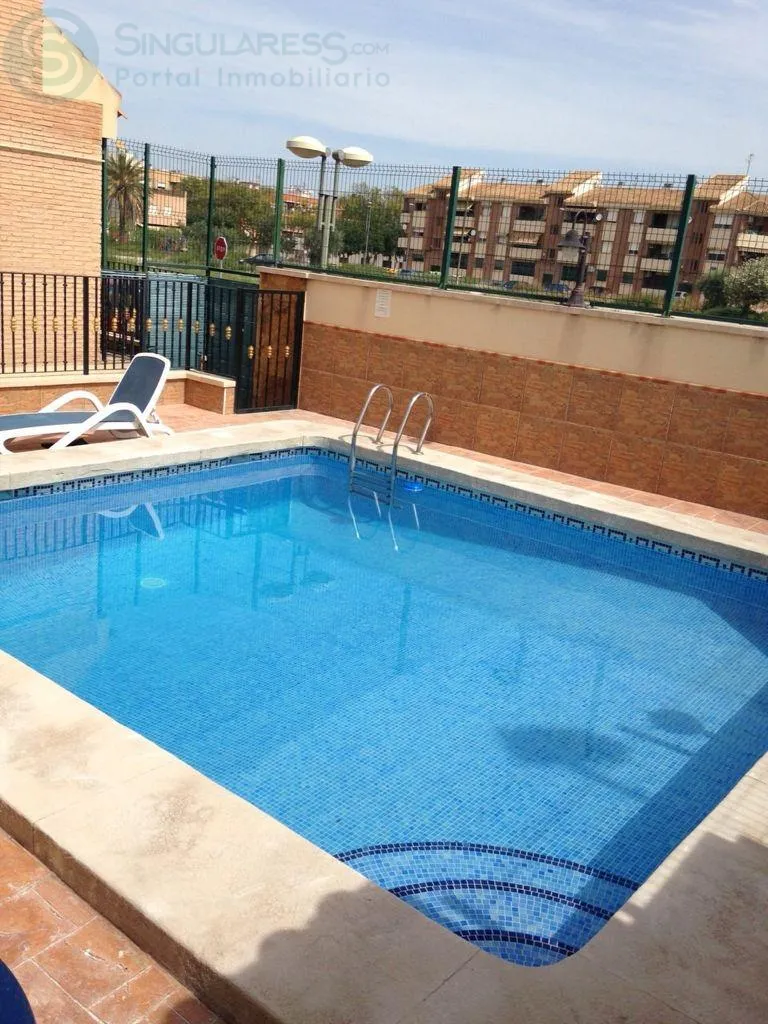 Comprar casa de 240m² en Murcia