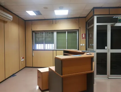 Comprar instalaciones, naves industriales... de 75m² en Murcia