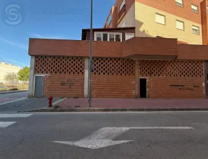 Amplio Local Comercial en Los Garres, Murcia por solo €118.000