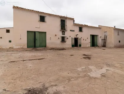 Comprar casa de 1502m² en Mula