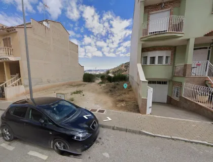 Comprar terreno de 94m² en Pliego