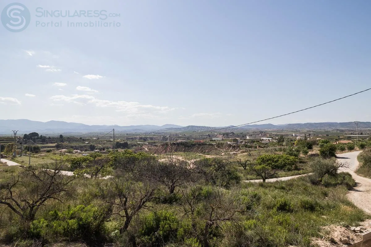 Comprar terreno de 12000m² en Pliego