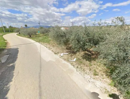Comprar terreno de 900m² en Pliego