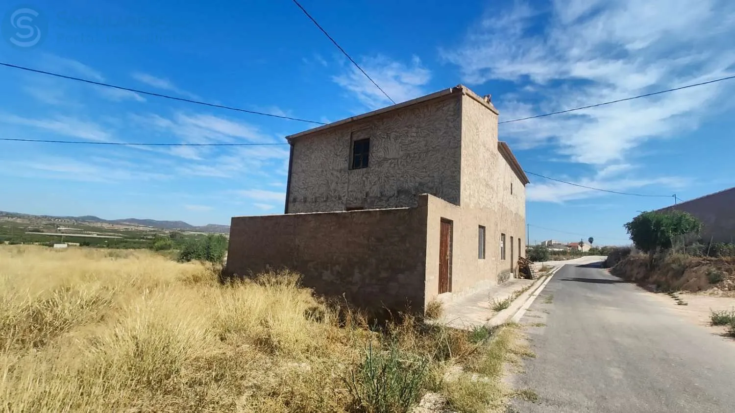 Comprar casa de 893m² en Pliego