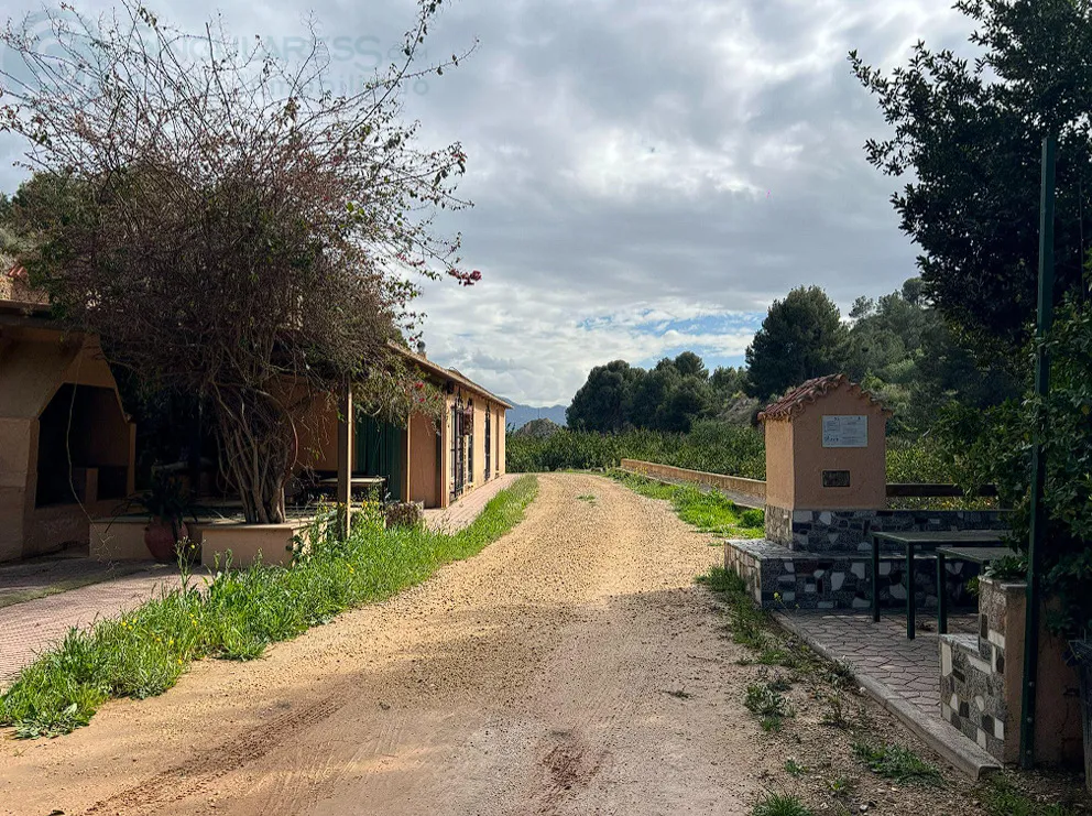 Comprar casa de 50000m² en Librilla