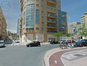 Se alquila plaza de garaje en PARQUE EUROPA a tan solo 5 min de la ciudad