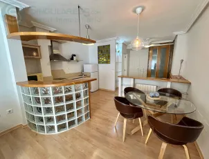 Se alquila acogedor apartamento en el corazón de la ciudad