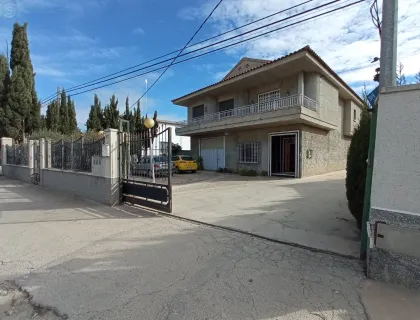 Comprar casa de 300m² en Murcia