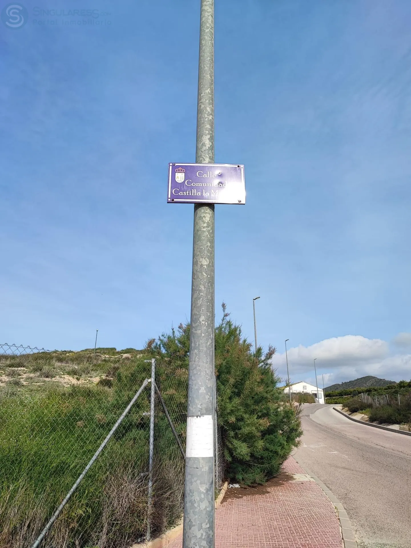 Comprar terreno de 6425m² en Beniel