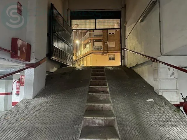 Comprar garaje de 16m² en Cartagena